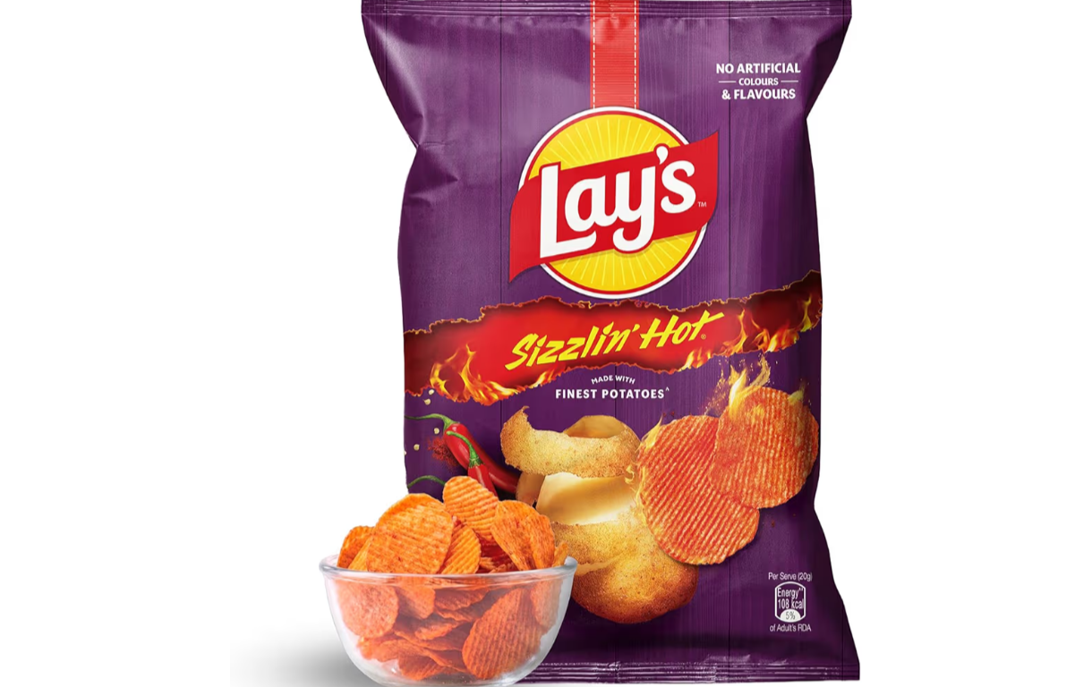 Lay's Sizzlin’ Hot Potato Chips 48g/52.9g, Crispy Wavy Chips and Snacks