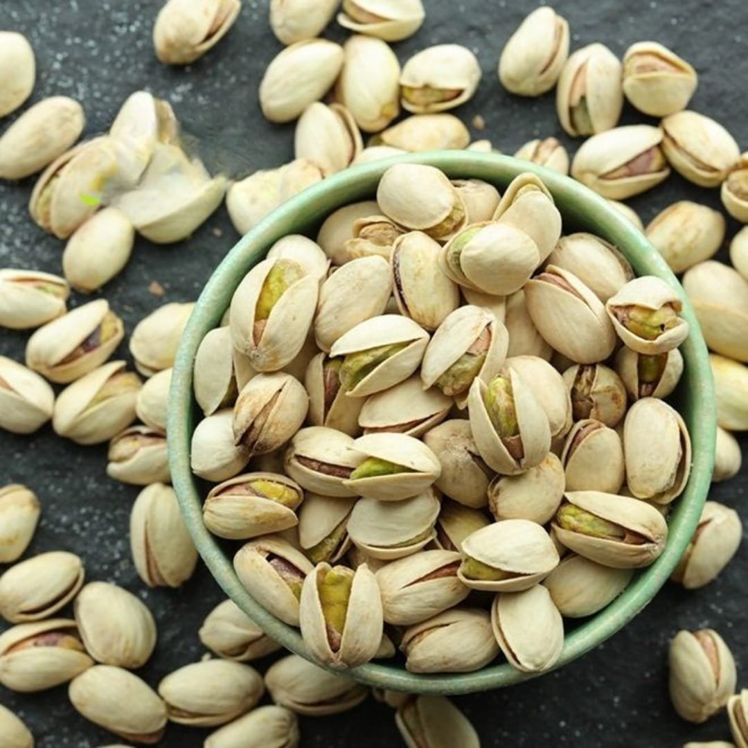 California Roasted Pistachios namkeen pista, Salted pista | Lightly Salted, Crunchy & Nutritious Pista Nuts | Healthy Low-Calorie Snack | Dry fruits 500g